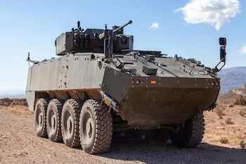 Un vehículo blindado 8x8 Dragón