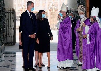 misa en homenaje a victimas de covid en españa reyes españoles
