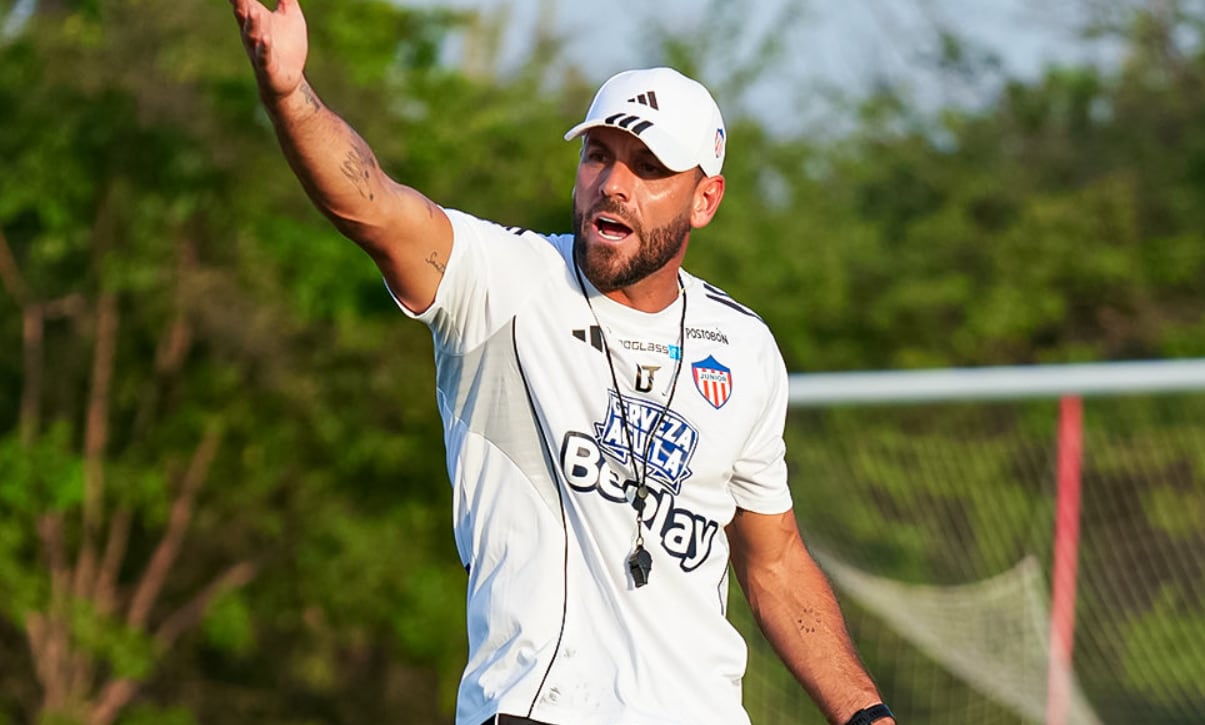 Sebastián Viera quiere empezar con el pie derecho su ciclo de entrenador en el Junior frente a Jaguares en Barranquilla - crédito Junior FC