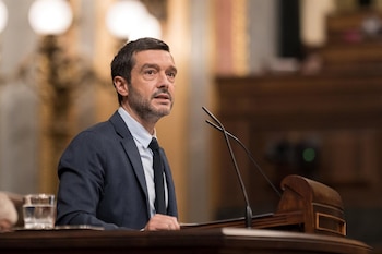 16/09/2026 El ministro de Derechos Sociales, Consumo y Agenda 2030, Pablo Bustinduy, durante una sesión plenaria, en el Congreso de los Diputados, a 16 de septiembre de 2026, en Madrid (España).
POLITICA
Diego Radamés - Europa Press