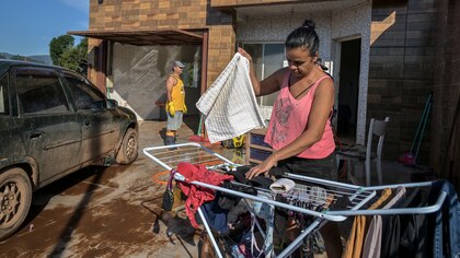 “Ya no podemos vivir así”: la ciudad brasileña de Roca Sales no aguanta más inundaciones