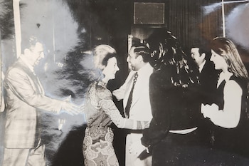 Perón e Isabel reciben a