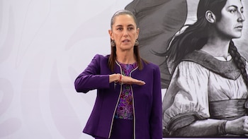 Sheinbaum lleva La Mañanera a una secundaria de la CDMX para dar inicio al regreso a clases