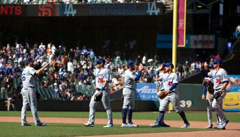 Los Ángeles Dodgers tienen marca de 29 victorias y 18 derrotas tras los primeros tres meses de la temporada 2021 (Foto: D. Ross Cameron-USA TODAY Sports)