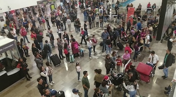 Si sufres de algún retraso o cancelación de tu vuelo, las aerolíneas deben compensarte (Cuartoscuro)