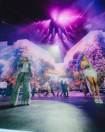 María Becerra, invitada internacional, ofrece