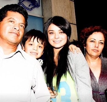 La actriz mexicana señala que la ruptura con sus padres se basa en experiencias de maltrato y acciones delictivas no especificadas (Archivo)