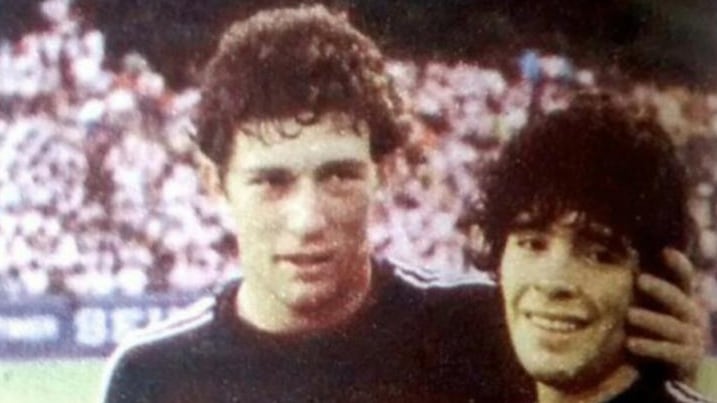 Jugó en Racing e Independiente y fue mundialista con la Selección: “Scaloni es como Bilardo y Menotti juntos”