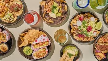 El Mexican trae tacos ilimitados y shots de tequila gratis en Bogotá y Santa Marta durante el Mundial