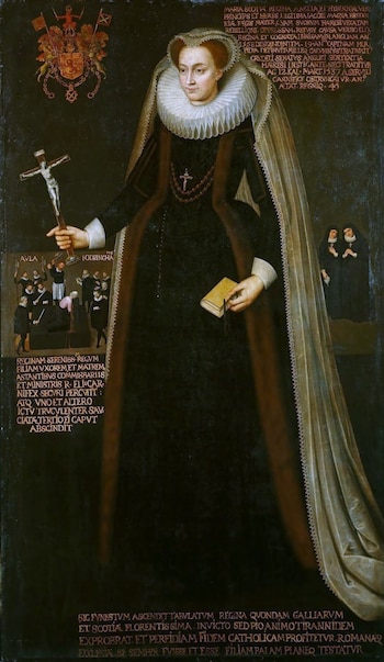 Retrato de medio cuerpo de María Estuardo, Reina de Escocia, con cabello castaño rojizo, vestido rosa con perlas y adornos dorados, y fondo azul