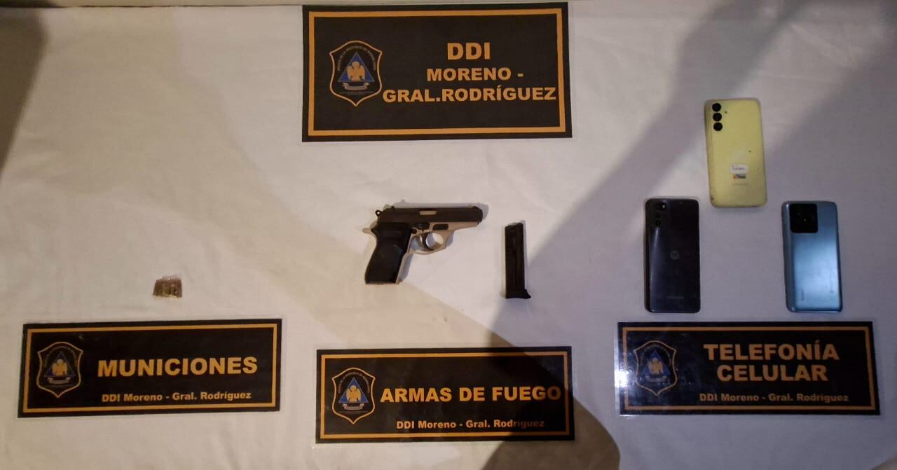 Parte de los elementos secuestrados (Foto: Policía bonaerense)