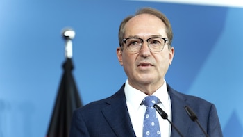 El ministro del Interior de Alemania achaca los disturbios en Francia a "extremistas de izquierda y migrantes"
