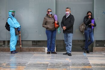 Foto de archivo. Personas con