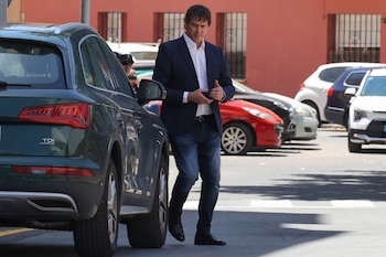 David Sánchez, hermano del presidente del Gobierno, a su salida este jueves a la Audiencia de Badajoz (EFE/ Jero Morales)