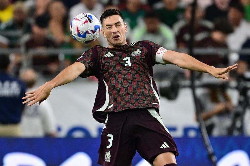 Cruz Azul habría ofrecido 8 millones de dólares, una cifra que el Lokomotiv consideraría baja. USA TODAY/Daniel Bartel