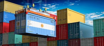 En los primeros 11 meses de 2024, la balanza comercial fue superavitaria en más de USD 15.900 millones (Foto: Shutterstock)