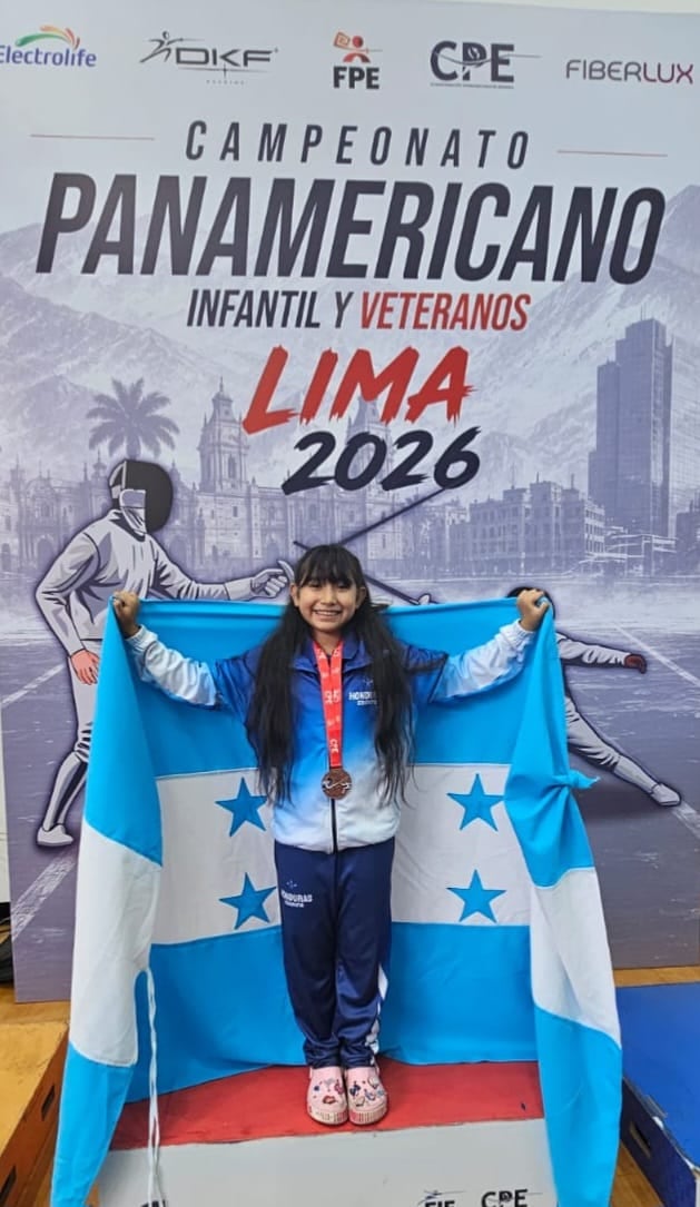Yaira Izaguirre ganó la medalla de bronce en el Campeonato Panamericano Infantil y Veterano de Esgrima Lima 2026 en Perú.
