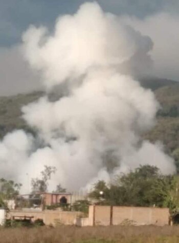 La columna de humo fue