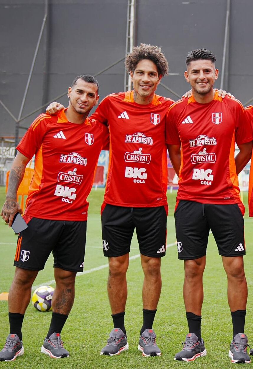 Paolo Guerrero, Carlos Zambrano y Miguel Trauco son tres de los más experimentados de la lista de Óscar Ibáñez para los duelos con Bolivia y Venezuela. - créditos: FPF