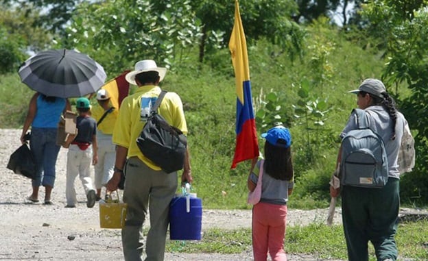 La crisis por desplazamiento forzado en Colombia es una de las más graves y permanece invisible para el mundo, destacó medio oficial del Vaticano