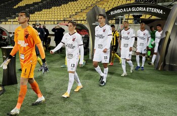 Athletico Paranaense informó seis casos