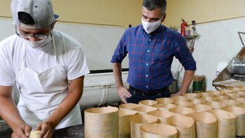 Juan Zabaleta recorre una PyME