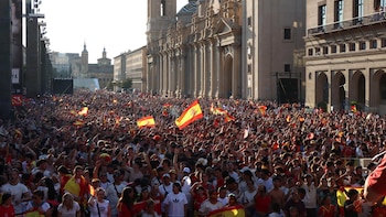 Más de 32.400 personas siguieron la final del Mundial desde la pantalla gigante de la plaza del Pilar
