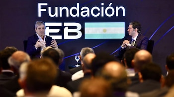 Caputo habló ante inversores sobre