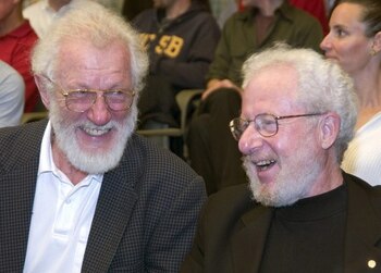 Herbert Kroemer (l) Premio Nobel