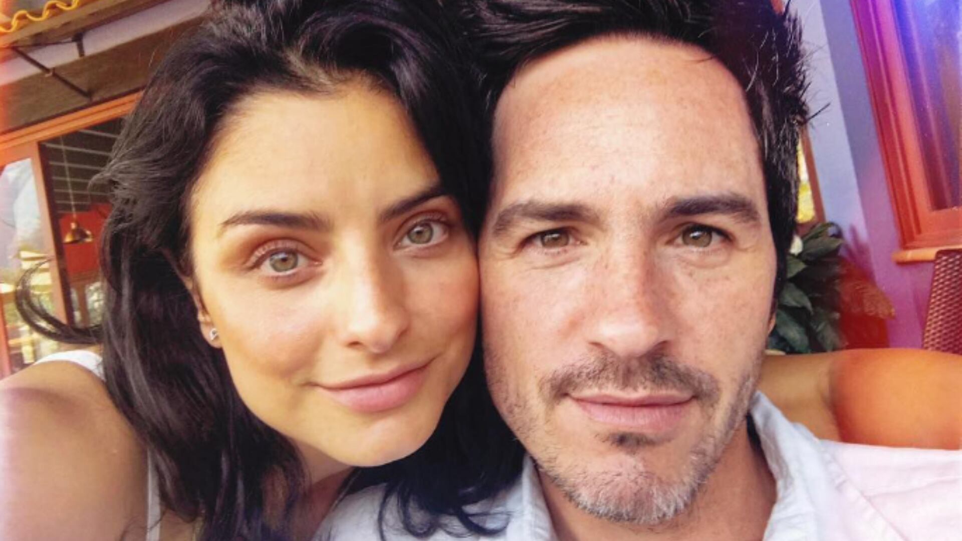 El emotivo gesto de Mauricio Ochmann a Aislinn Derbez tras la muerte de Gabriela Michel