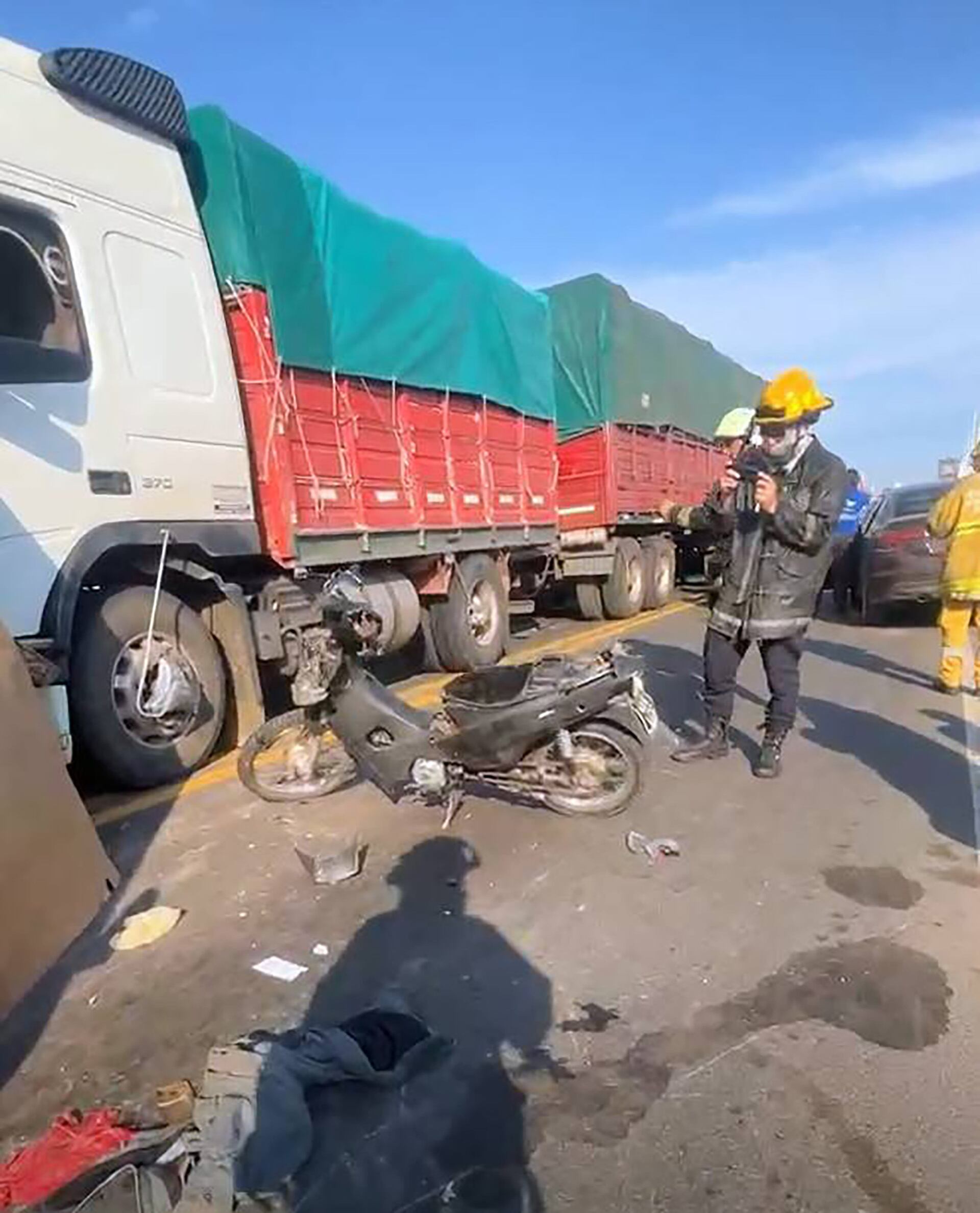 El conductor del camión que provocó el accidente dijo que se quedó sin frenos
