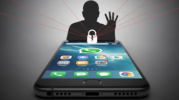 Cómo saber si mi pareja espía mi WhatsApp u otras aplicaciones en el teléfono: señales y qué hacer