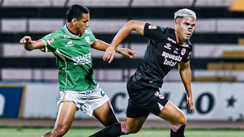 Yuriel Celi fue titular en el duelo contra Comerciantes FC por la Copa de la Liga.