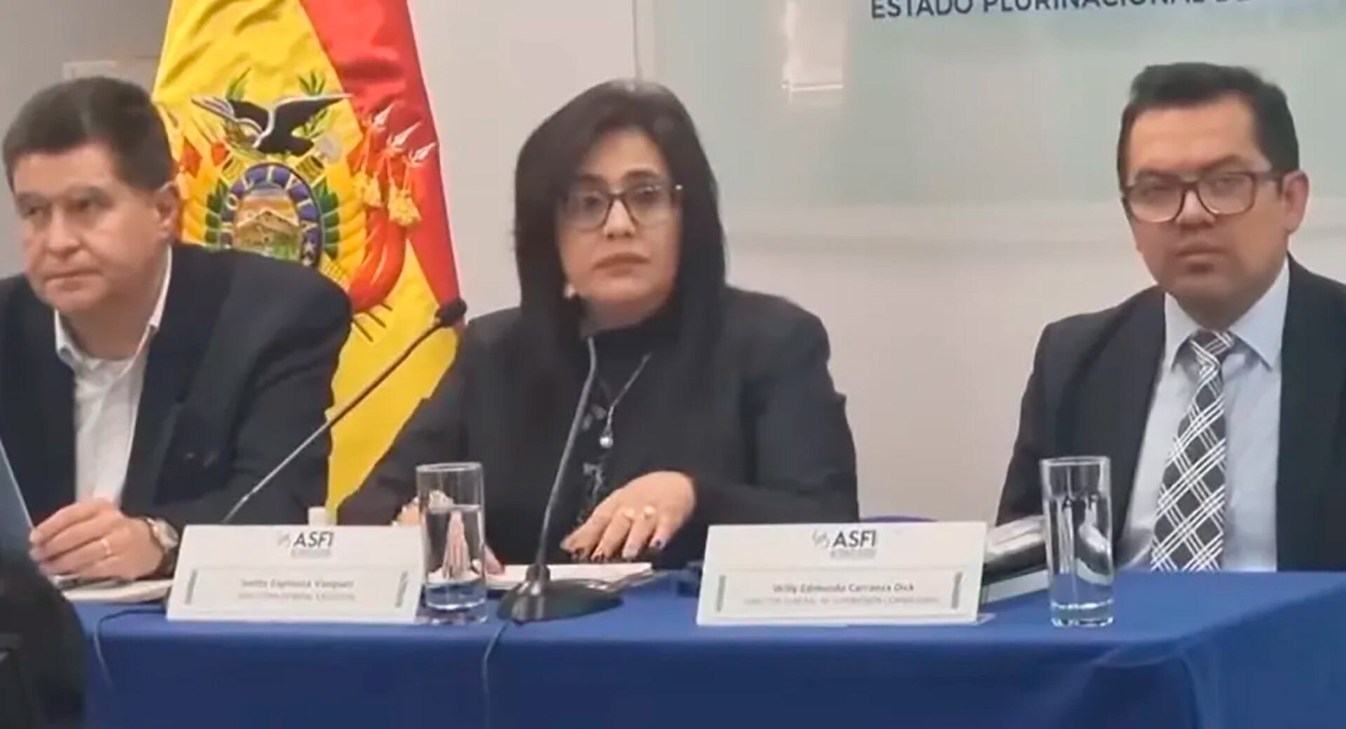 Ivette Espinoza, directora de la Autoridad del Sistema Financiero La institución se encarga de regular el sistema financiero en Bolivia, incluyendo entidades bancarias y el mercado de valores.