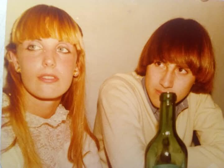 Junto a su novio, Mario, quien le regaló la entrada para ir al recital.