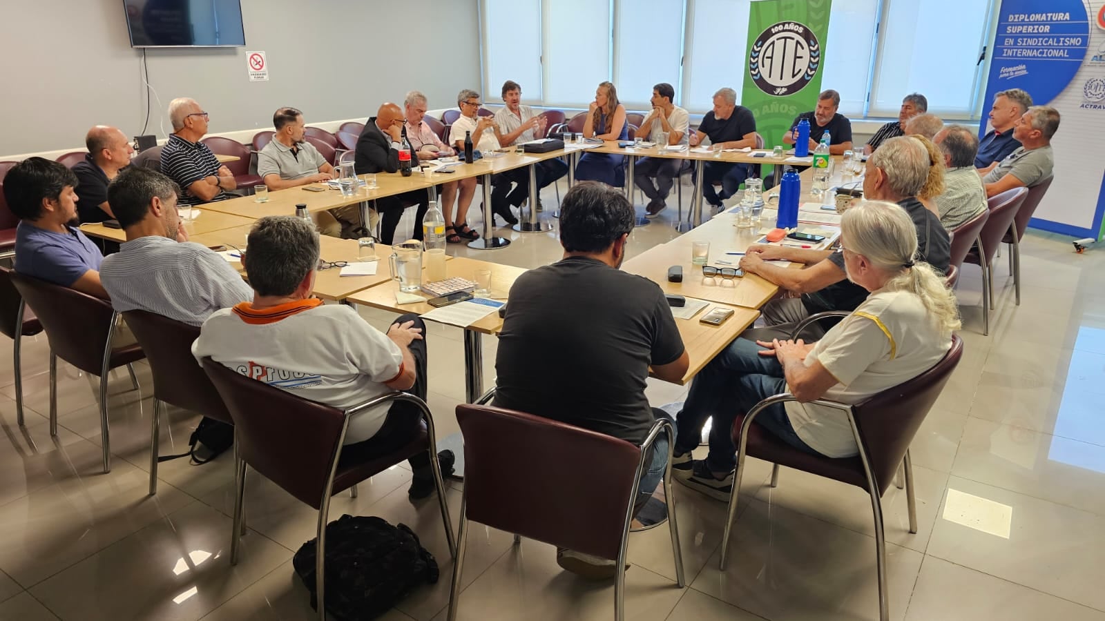 Los sindicatos advierten que la reforma laboral afectará derechos de trabajadores estatales de organismos como ANSES, Vialidad Nacional y Aduanas