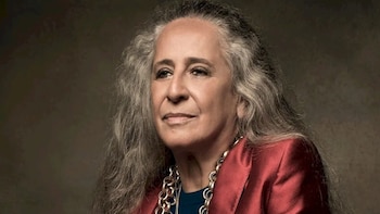 Maria Bethânia cumple 80 años: la voz femenina de Brasil que combina sofisticación y popularidad