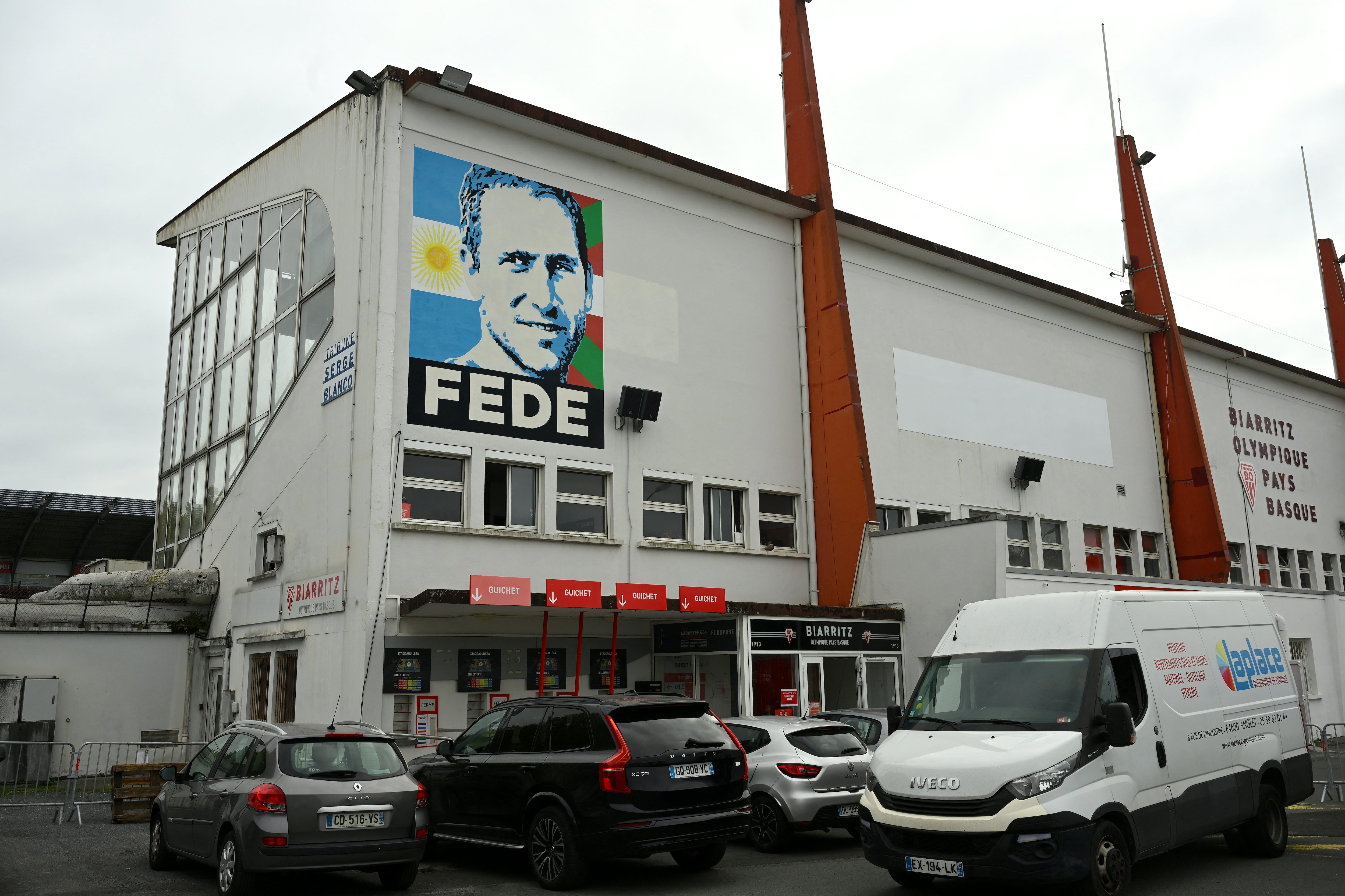 Un mural recordando a Federico Martín Aramburu (Gaizka IROZ / AFP)