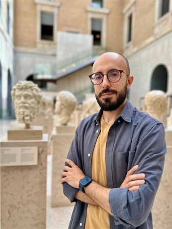 Néstor F. Marqués, divulgador cultural. (Raúl Pacheco)