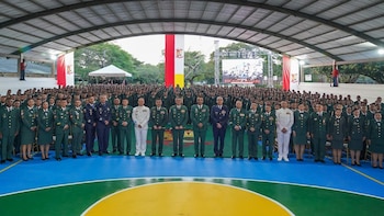 Ejército Nacional asciende a 604