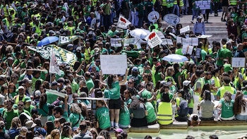 La huelga educativa convocada por los sindicatos docentes arrancará con tres marchas simultáneas para bloquear Barcelona a primera hora de la mañana