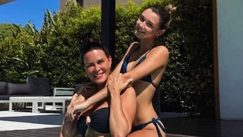 Natalie Weber, entre rezarle a