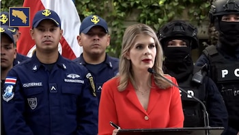 “Los homicidios han bajado un 15%”, afirma Laura Fernández al presentar su primer balance de seguridad en Costa Rica