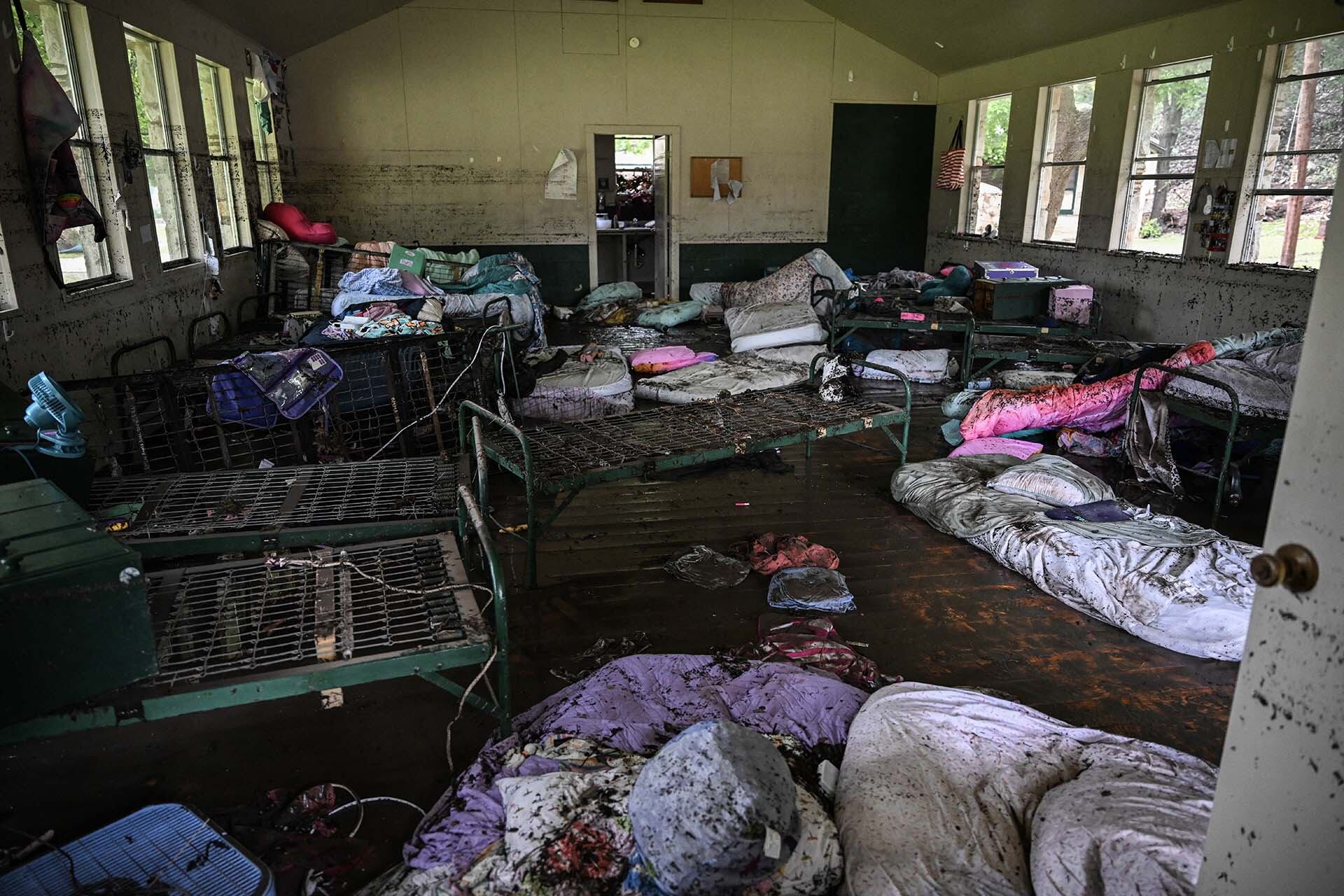 El antiguo campamento de niñas de la familia Youngkin fue reubicado tras las inundaciones. (Ronaldo Schemidt/AFP)