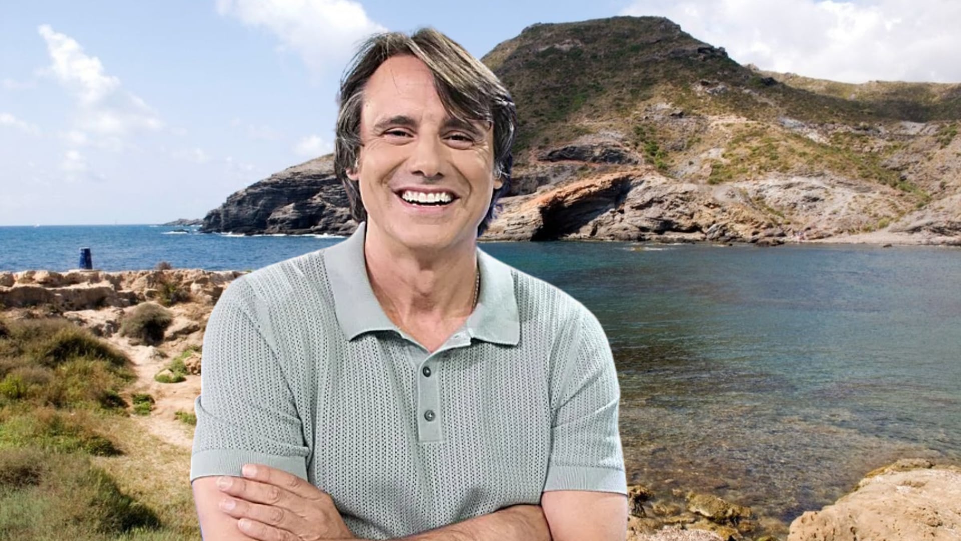 Ion Aramendi en La Manga del Mar Menor, en montaje de Infobae. (Europa Press)