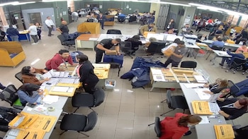 Tribunal Supremo de Elecciones inició