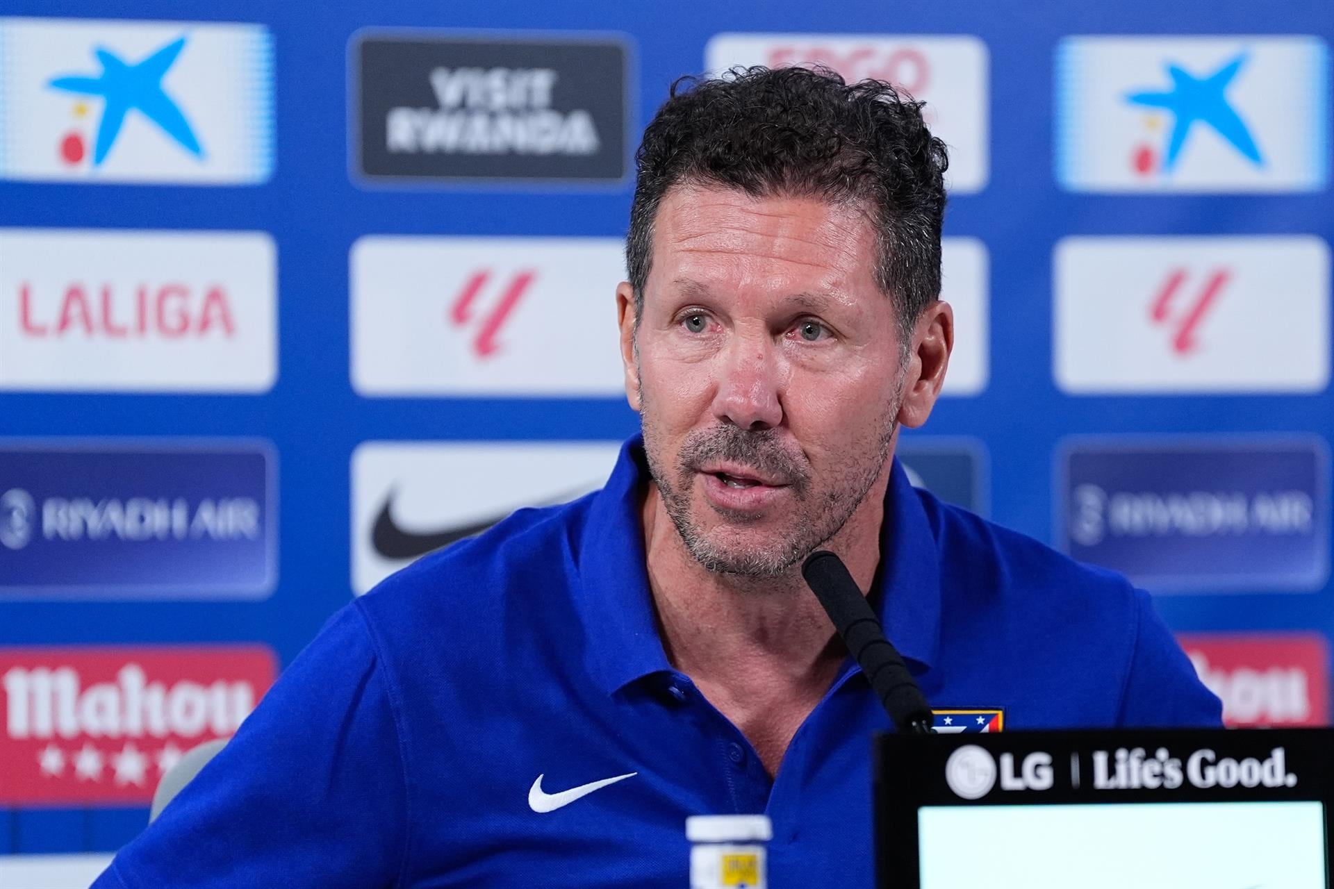 El Cholo Simeone afirmó que Lionel Messi es el máximo favorito a quedarse con el Balón de Oro 2026 (Europa Press)