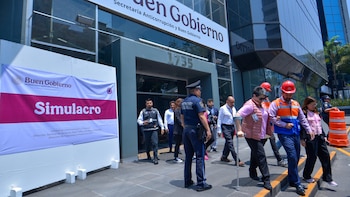 La Secretaría Anticorrupción sanciona a 13 personas servidoras públicas por omisiones y errores