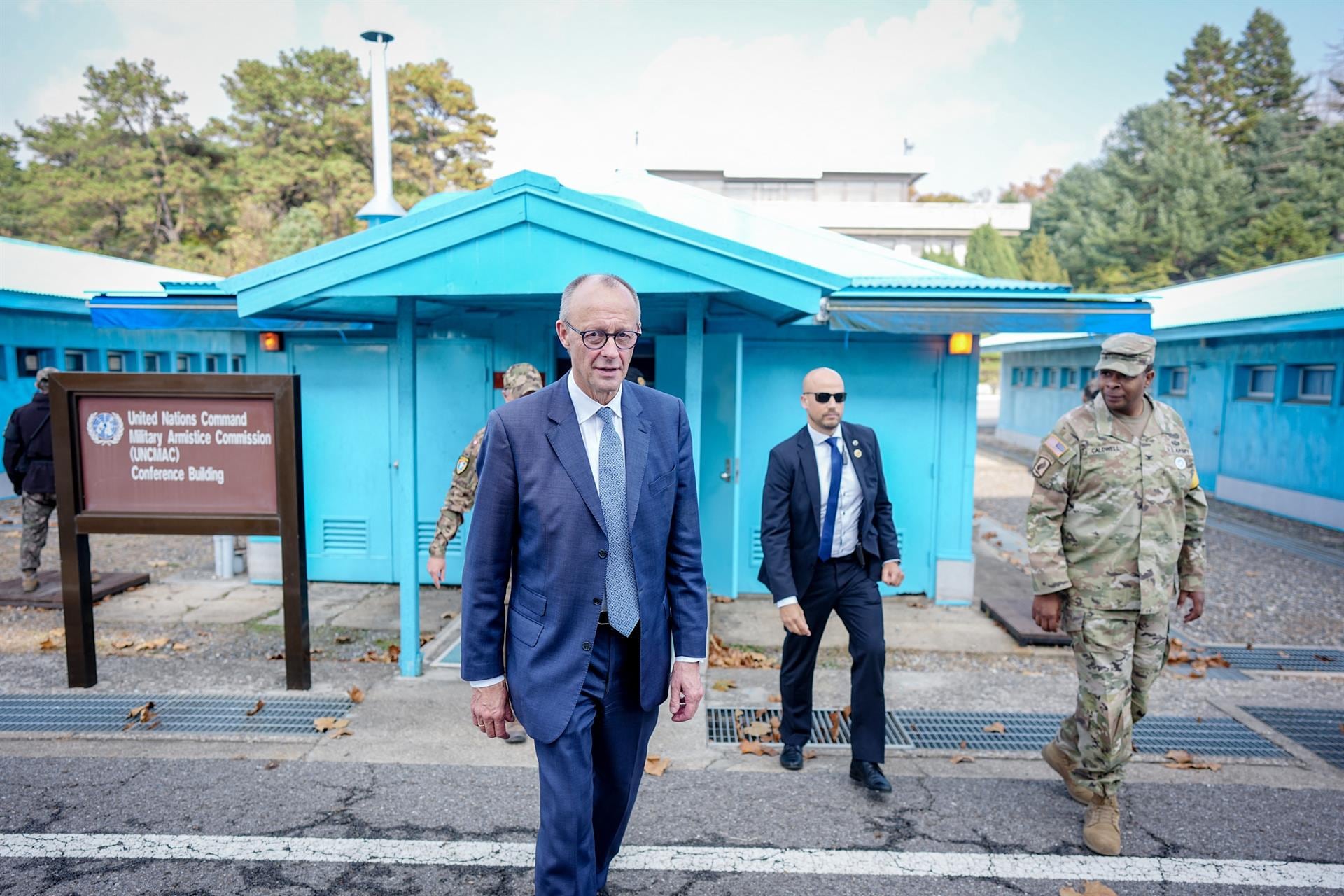 Merz defiende la "unidad en libertad" de Corea en una visita a la zona desmilitarizada