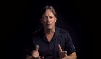Kevin Sorbo aseguró que los impuestos y el tráfico son algunas de las razones por las que se mudó de California. (Captura de video)